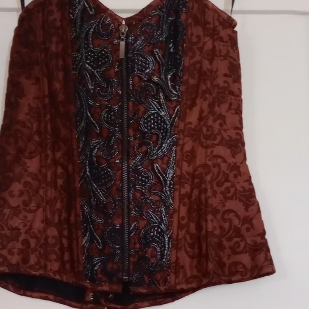 Elegant Brown Corset Top Pit to Pit 17 Inch Leng 15inch - Picture 3 of 8